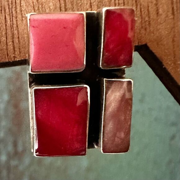 Sterling Silver  Pink Dyed Shell Earrings  Modernist Design - Picture 7 of 12